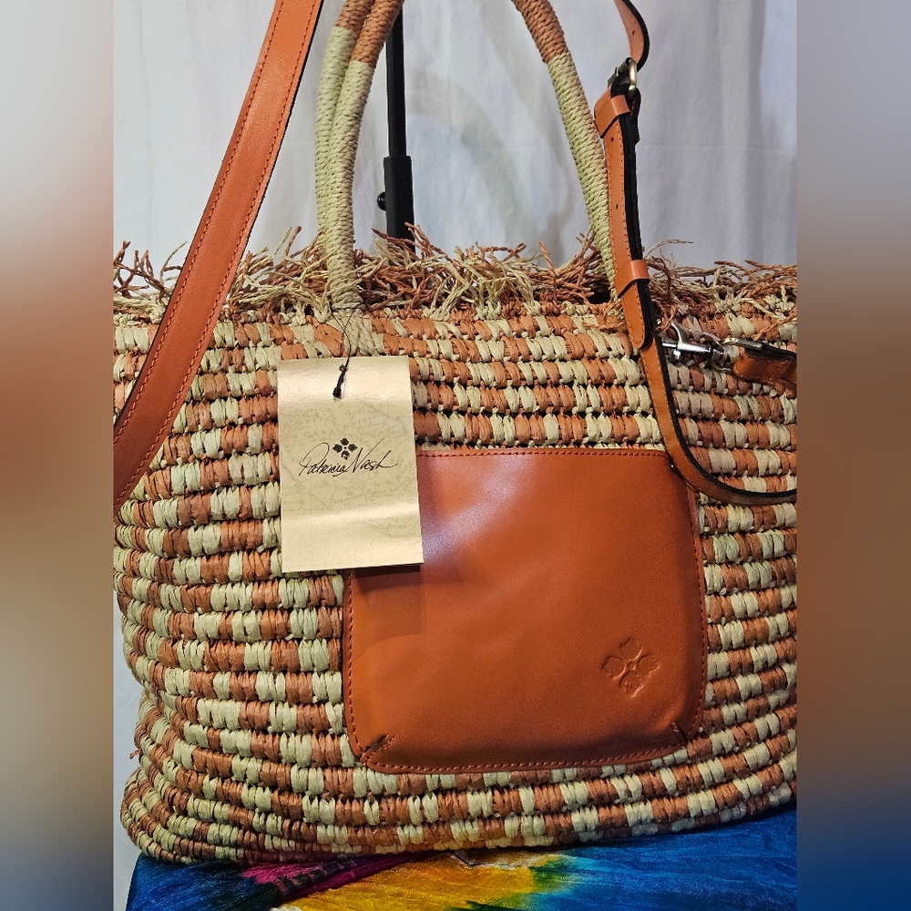 NWTs Patricia Nash Villora Woven straw tote bag with artisan leather details. - Picture 3 of 6